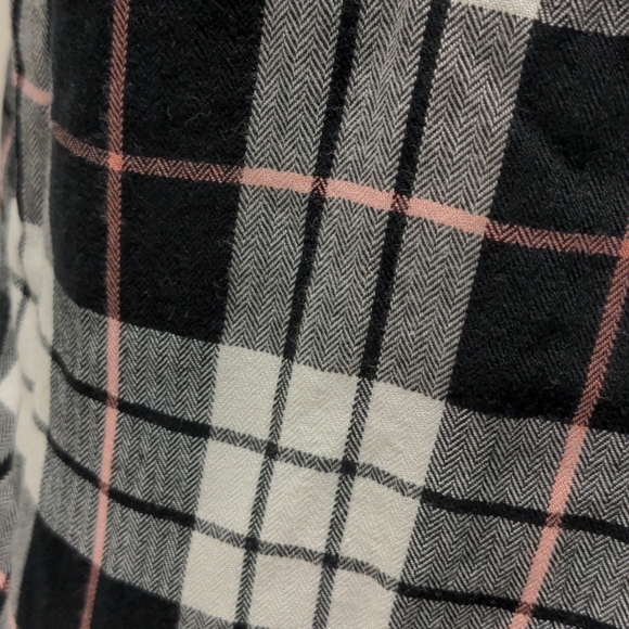 Cap sleeve plaid tunic button-up shirt - Picture 6 of 7